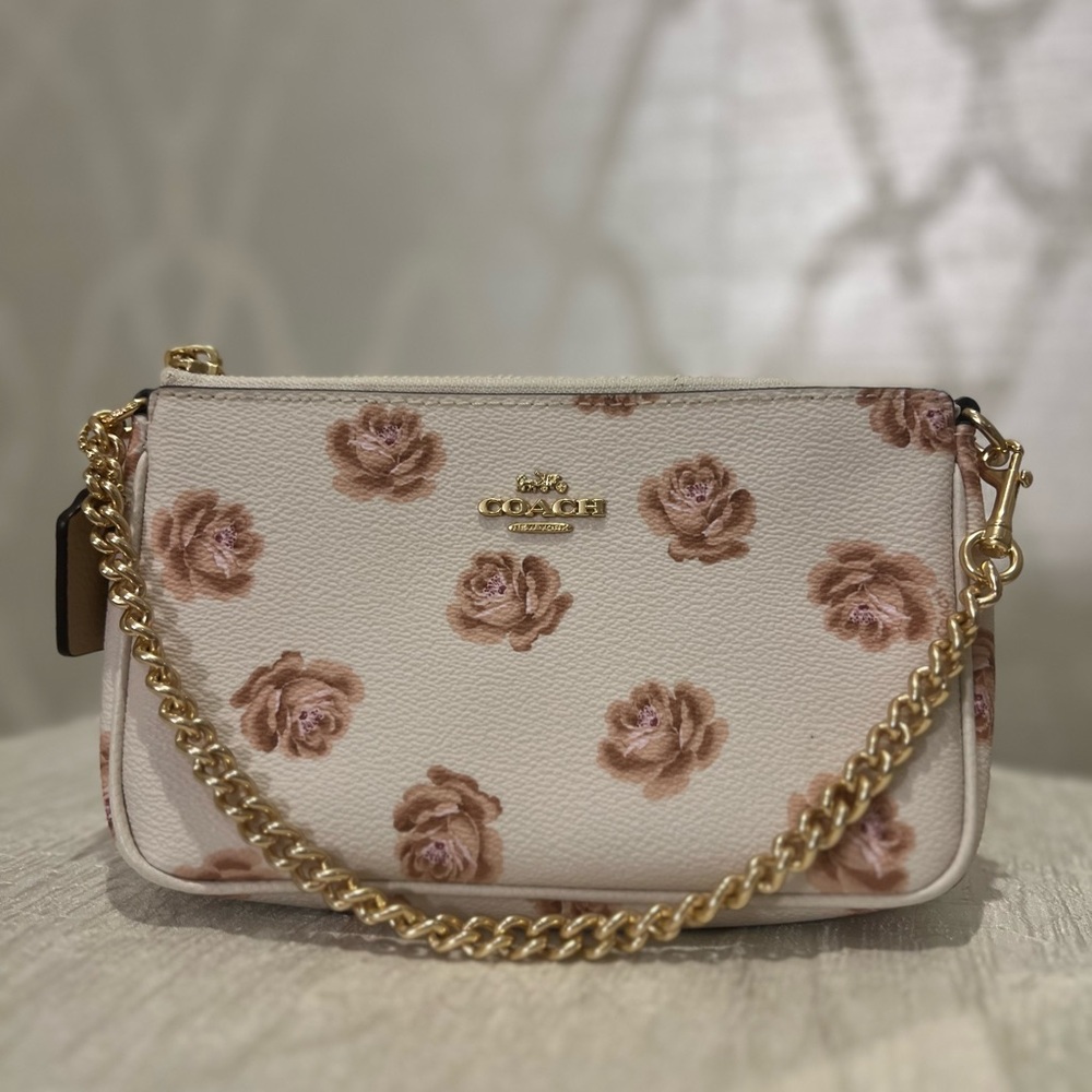 Coach Nolita Wrislet 19